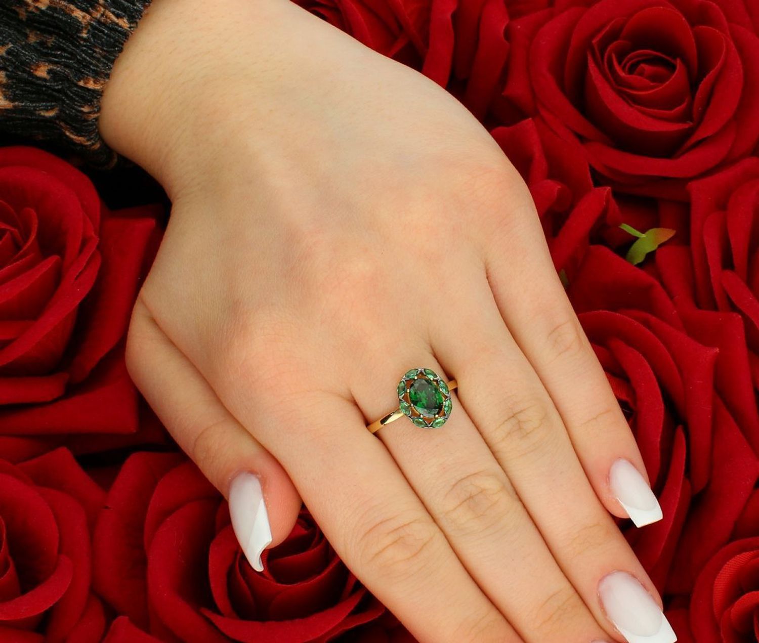 Złoty pierścionek vintage zielona cyrkonia próba 585 rozmiar 17, PI 6765B 585. Elegancki pierścionek w stylu vintage, wykonany z żółtego złota o próbie 585, z piękną zieloną cyrkonią jako 2.jpg